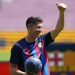 Lewandowski-mania au FC Barcelone, le Real Madrid rassuré avant de défier l’Eintracht Francfort