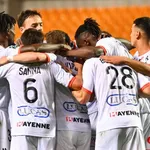 Ligue 2 : Laval maintient la cadence, Bordeaux se relance à  Paris… les résultats de la 15e journée