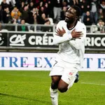 Ligue 2 : tenu en échec par Bordeaux, Amiens reste à  deux points de l’ASSE