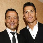 Manchester United – Mercato : Cristiano Ronaldo a demandé à  Jorge Mendes de lui trouver un nouveau club !