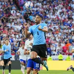 Mbappé fait déjà  causer au Real Madrid, nouveau coup dur pour Flick au FC Barcelone