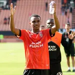 Mercato : le Real Madrid, le Barça et le RC Lens déboulent sur le Mbappé de L2