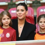 Même au ski, Wanda Nara montre son incroyable popotin