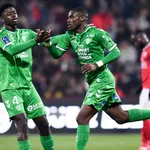 Nîmes – ASSE en direct : les Verts enchaînent la passe de trois face aux Crocos (revivez le match)