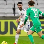 OL – ASSE (2-1) : le chambrage de mauvais goût de Léo Dubois après le pénalty raté de Denis Bouanga