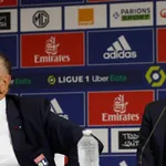 OL : Aulas rétablit la vérité sur Laurent Blanc, un tacle dissimulé à Juninho ?