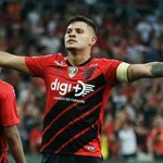 OL : Bruno Guimarà£es a déjà hâte de démarrer avec Lyon