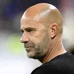 OL : dans le rouge, Bosz fait une annonce stupéfiante à  ses joueurs
