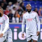 OL : Dembélé, un soutien pour Lacazette mais un chat noir pour son équipe ?