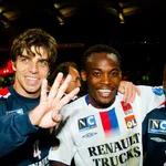 OL : Dhorasoo et Govou face aux électeurs, il n’y a pas eu match
