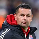 OL : Daniel Riolo met un coup de pression à  Pierre Sage