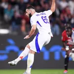 OL : Fekir console Mikautadze après son penalty raté à  Rennes