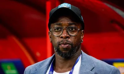 OL : pourquoi les Gones inquiètent Sidney Govou