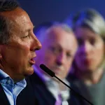 OL : John Textor sort du silence sur le rachat du club, le spectre de Bordeaux plane toujours