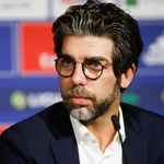 OL : Juninho déjà  prêt à  trahir Peter Bosz ?