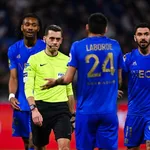 OL : l’OGC Nice crie au scandale contre Turpin, un bus caillassé !