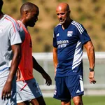 OL : Lacazette dément une prise de bec avec Bosz