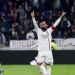 OL : Lacazette partage son bonheur, évoque le tandem Aulas-Textor et encense Pierre Sage