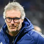 OL : Laurent Blanc absent à  Auxerre, une grande première se dessine