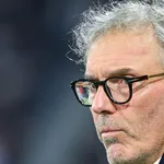 OL : Laurent Blanc remonté contre ses joueurs, Cherki dans le viseur !