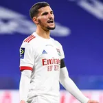 OL : le mercato, l’avenir, le PSG, Houssem Aouar répond presque à  tout