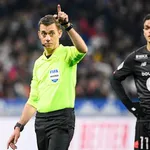 OL : les Gones sont-ils victimes d’une cabale arbitrale en Ligue 1 ? (VIDEO)