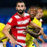 OL – Mercato : après Lacazette, un autre Historique veut revenir à  Lyon !