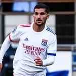 OL – Mercato : Arsenal tient une alternative à  Aouar