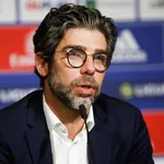 OL – Mercato : Juninho vend la mèche pour une piste hivernale