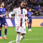 OL – Mercato : la réponse cash de Lacazette à  l'Arabie saoudite