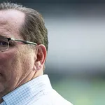 OL – Mercato : Laurent Blanc a ciblé un nouveau milieu, Textor s'est déjà fait un ennemi de taille !