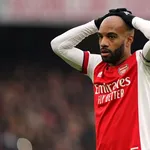 OL – Mercato : le plan Lacazette est lancé, une menace se précise quand même