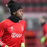 OL – Mercato : Onana a dit non, Peter Bosz ne souhaite plus que 2 recrues