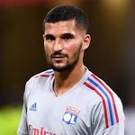 OL – Mercato : un autre club anglais veut devancer Forest pour Houssem Aouar !
