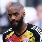 OL – Mercato : un club de MLS prêt à  foncer sur Lacazette !