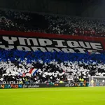 OL – Mercato : un jeune milieu offensif pisté par le Bayern Munich passe pro