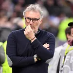 OL – Clermont : un Laurent Blanc désabusé fait le point sur les arrivées et les départs