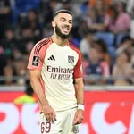 OL : Mikautadze colle un premier éclat à Lacazette