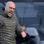OL : Peter Bosz ne digère pas l&rsquo;humiliation en amical et fracasse son groupe