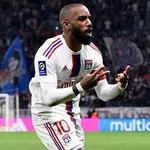 OL, PSG, FC Barcelone : Lacazette titille Neymar et Lewandowski