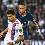 OL, PSG : Neymar vole au secours de Paqueta après son avertissement polémique