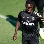 OL, Real Madrid – Mercato : Ferland Mendy aurait pu signer au PSG