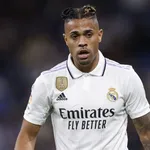 OL, PSG, Real Madrid – Mercato : Mariano veut frapper fort à  Séville, Sergio Ramos aussi
