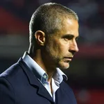 OL : Sylvinho retrouve un banc