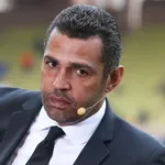 OL : une première mission d’avenir confiée à Sonny Anderson