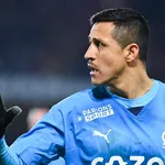 OM : Alexis Sanchez se prend une balle perdue