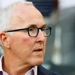 OM : dans le rouge, McCourt est forcé de débuter son grand ménage !