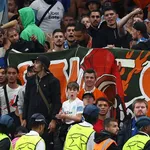 OM : homophobie, policier blessé, supporters arrêtés… dans le viseur de l’UEFA, le club se défend