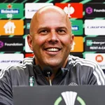 OM : l’entraîneur du Feyenoord encense Sampaoli mais sait comment le contrer