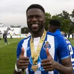 OM – Mercato : le club annonce l'arrivée d'Mbemba (officiel)